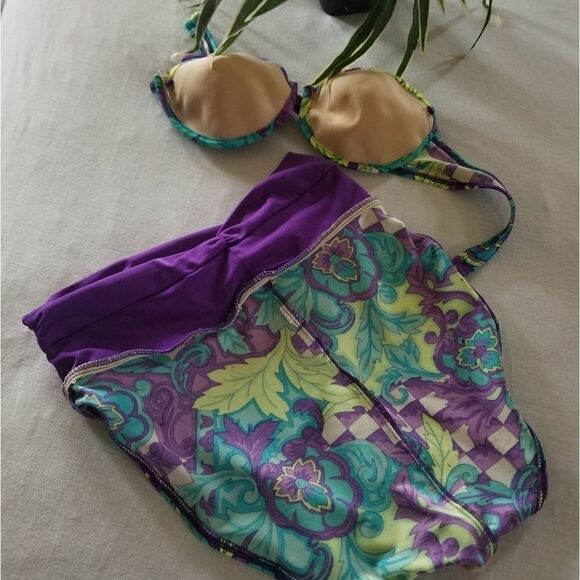 Two Piece Swimsuit - Picture 7 of 8